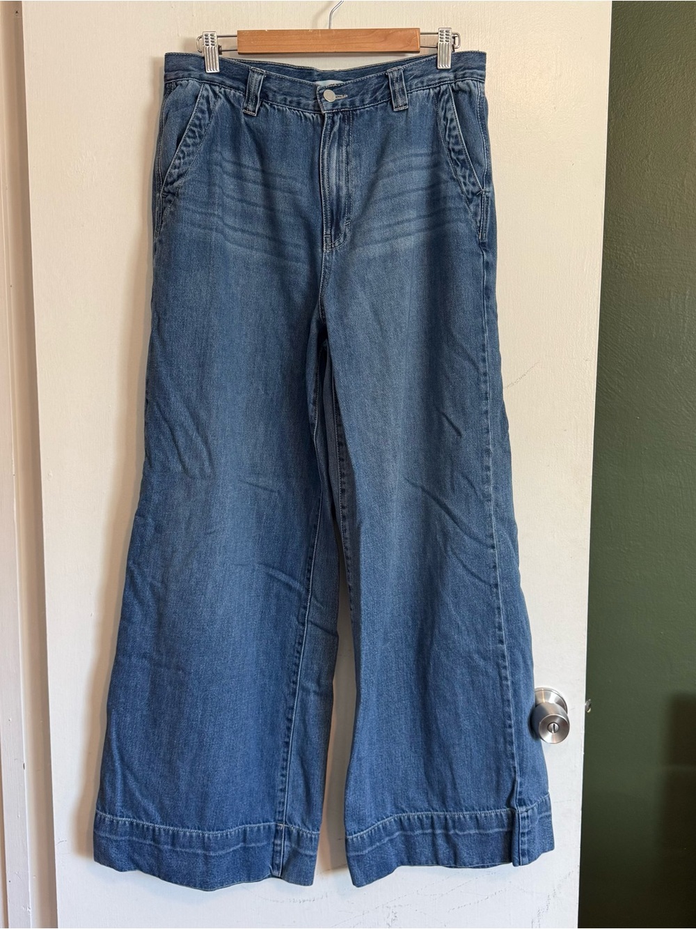 Habitual wide leg high rise jeans size 12/31